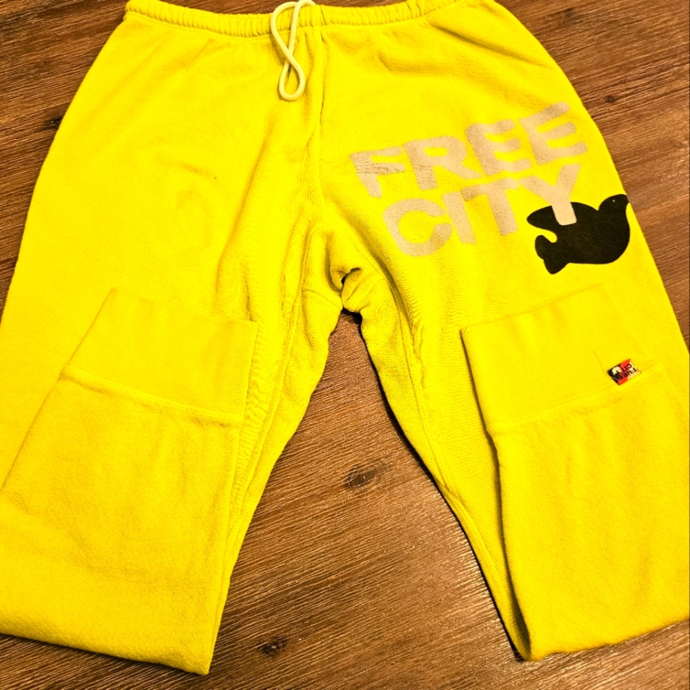 freecity Yellow Sweatpants with Drawstring Waist